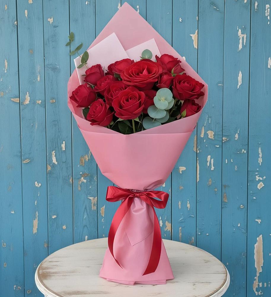 Букет цветов из: Розы в Поселок опытного хозяйства Ермолино