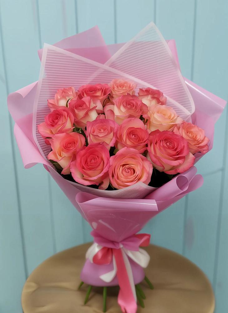 Букет 15 Розовых роз Равель в Поселок опытного хозяйства Ермолино