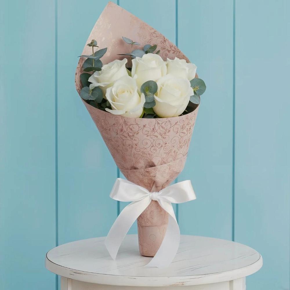 Букет цветов из: Розы в Поселок опытного хозяйства Ермолино