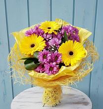 Букет цветов из:  Хризантемы и Герберы #REPLACE_PRED# Поселок опытного хозяйства Ермолино