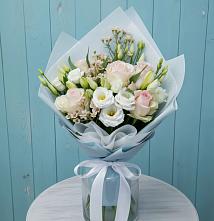 Букет цветов из:  Розы и Лизиантусы в Поселок опытного хозяйства Ермолино