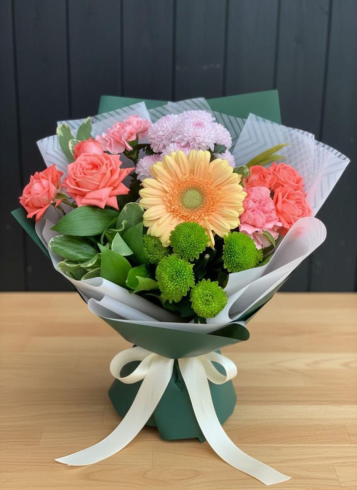Букет цветов из: Гвоздики, Розы, Герберы и Хризантемы в Поселок опытного хозяйства Ермолино