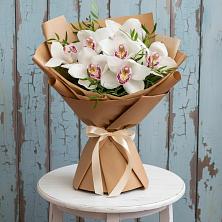 Букет цветов из:  Орхидеи и Розы в Поселок опытного хозяйства Ермолино